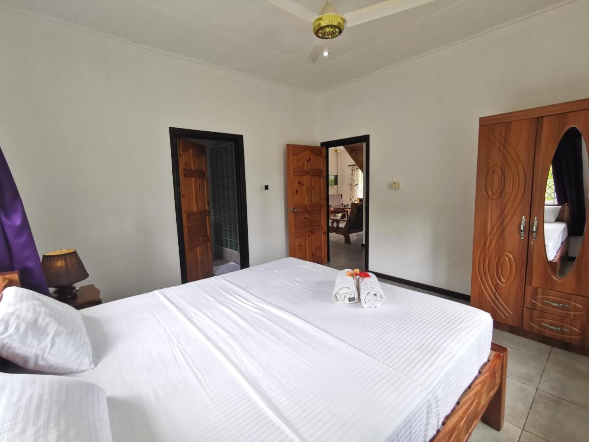 Chez Marva Grande Villa Coco 3 A 12 Personnes La Digue Exterior foto